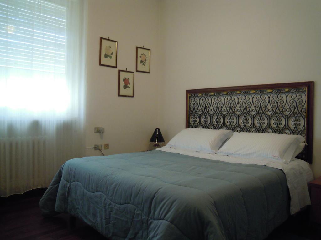Colle Moro - B&B Villa Maria Città Sant'Angelo Værelse billede